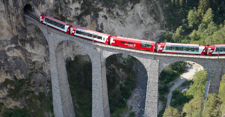 氷河特急とランドバッサー橋（イメージ） ⒸGlacier Exporess AG