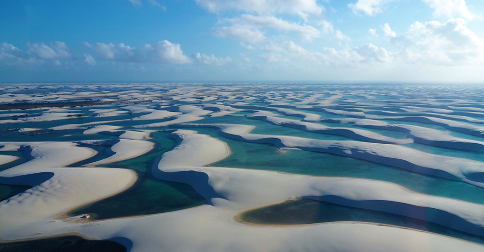 レンソイス・マラニャンセス国立公園(空撮・イメージ)