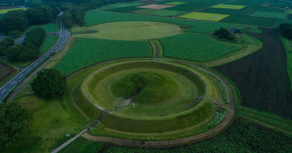 西都原古墳群・鬼の窟古墳（空撮）