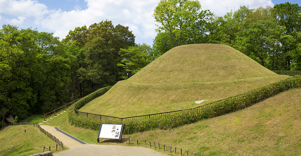 高松塚古墳（イメージ）