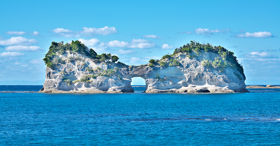 円月島(イメージ)