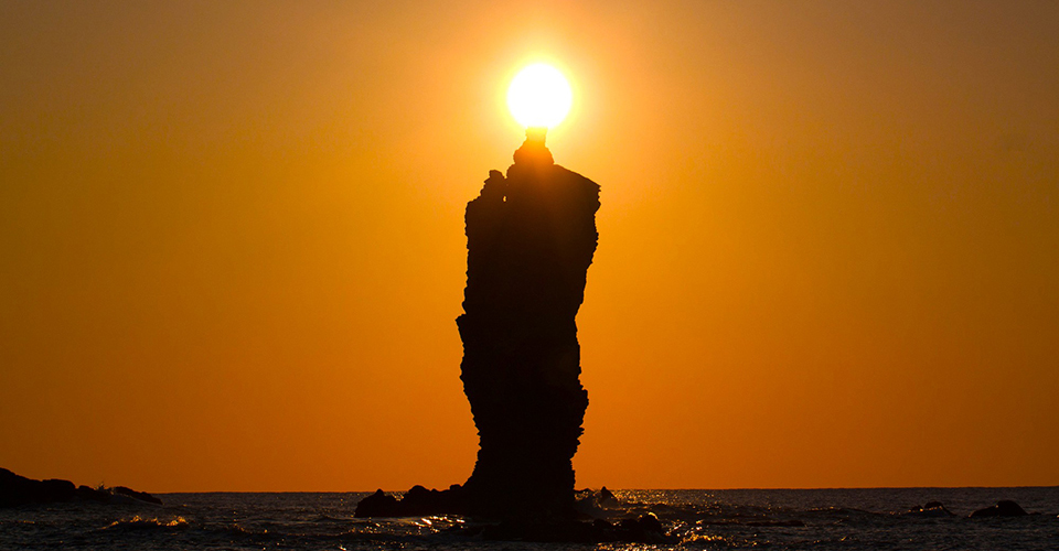 ローソク島／隠岐諸島（イメージ）