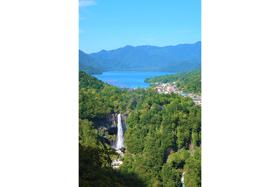 華厳の滝（イメージ）/「滝と湖」愛知県のPN.蜜教さんの作品