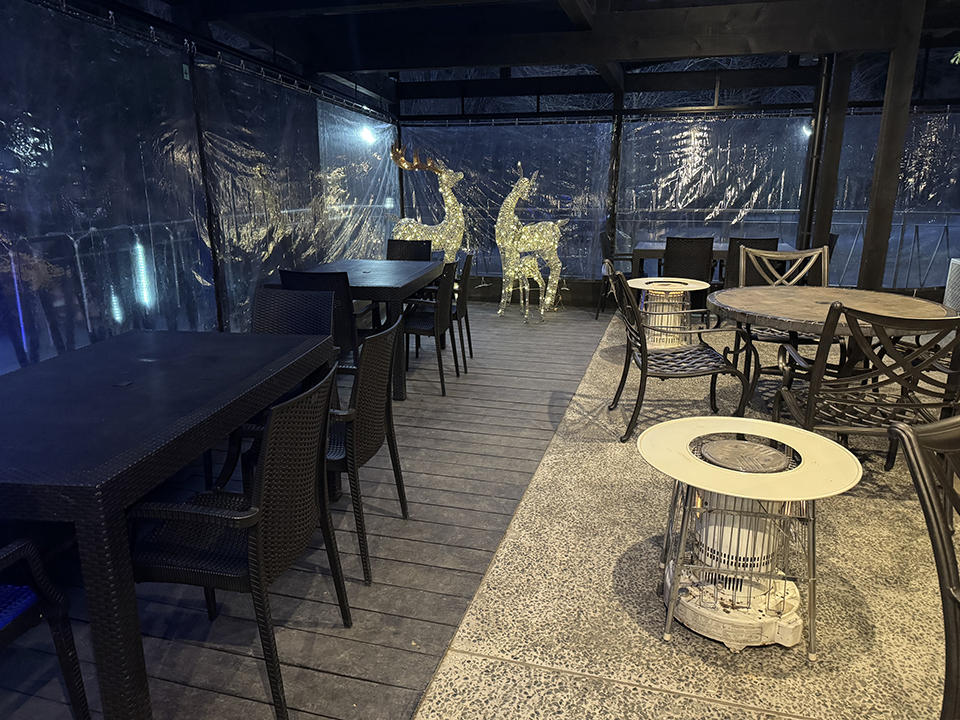 カフェのテラス席（イメージ）