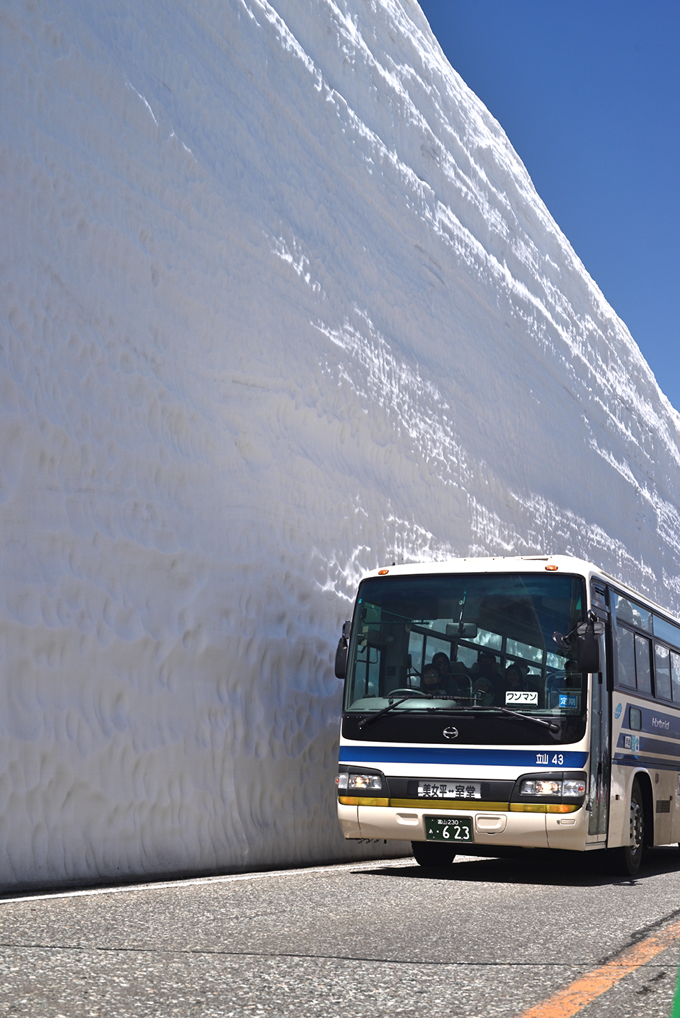 富山立山・雪の大谷（イメージ）/「立山黒部アルペンルート定番「雪の大谷」」東京都の山口 和男さんの作品
