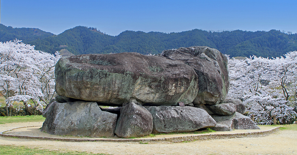 石舞台古墳（イメージ）