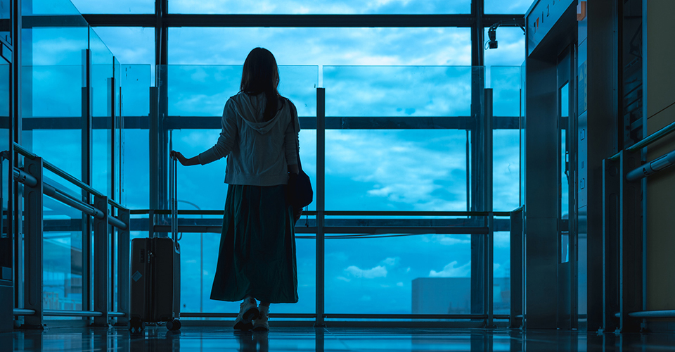 空港・女性（イメージ）