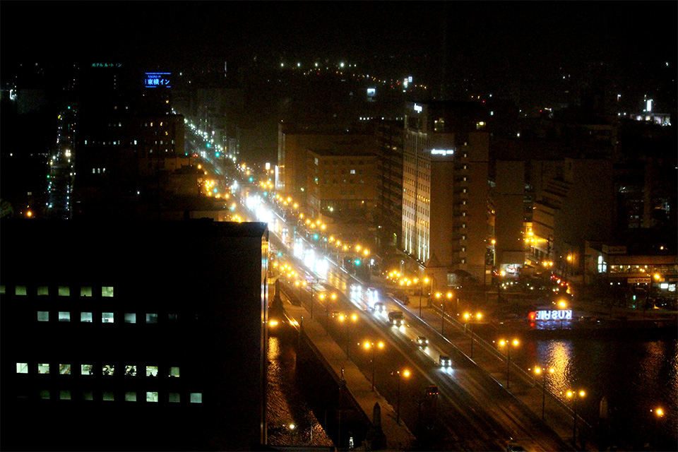 「釧路市生涯学習センター まなぼっと幣舞」から見る幣舞橋（イメージ）