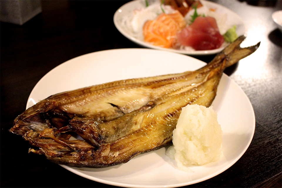 炉端焼きのホッケ（イメージ）