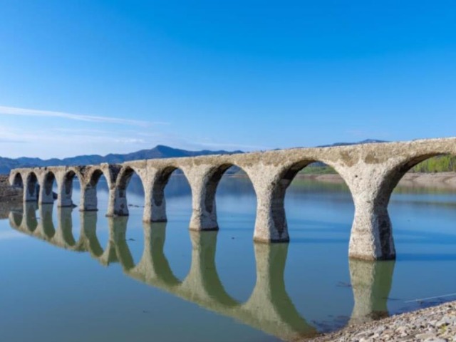 タウシュベツ川橋梁ツアー 旅行・ツアー
