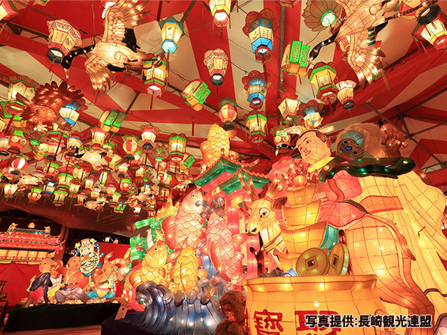 Nagasaki Lantern Festival (Image) *Photo provided by Nagasaki Tourism Federation