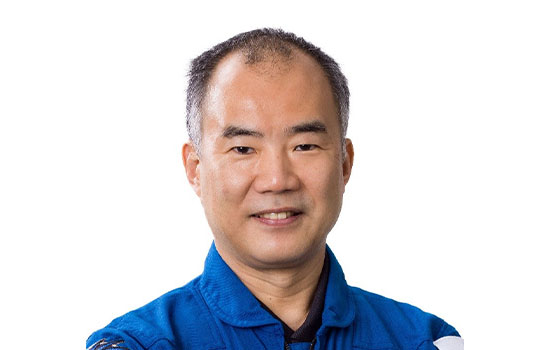 野口 聡一氏
