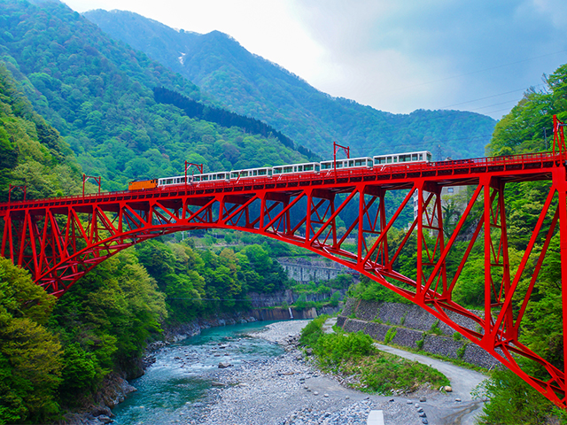 黒部峡谷鉄道トロッコ電車（イメージ）