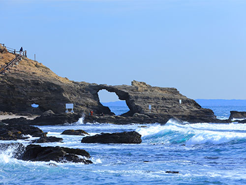 【第4回で訪問】城ヶ島・馬の背洞門（イメージ）