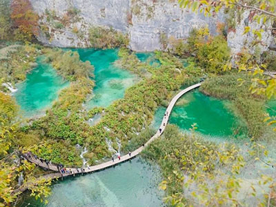 プリトヴィツェ湖群国立公園 ハイキング （2025年10月ツアー中に添乗員が撮影）
