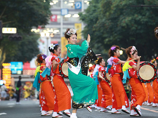 盛岡さんさ踊り